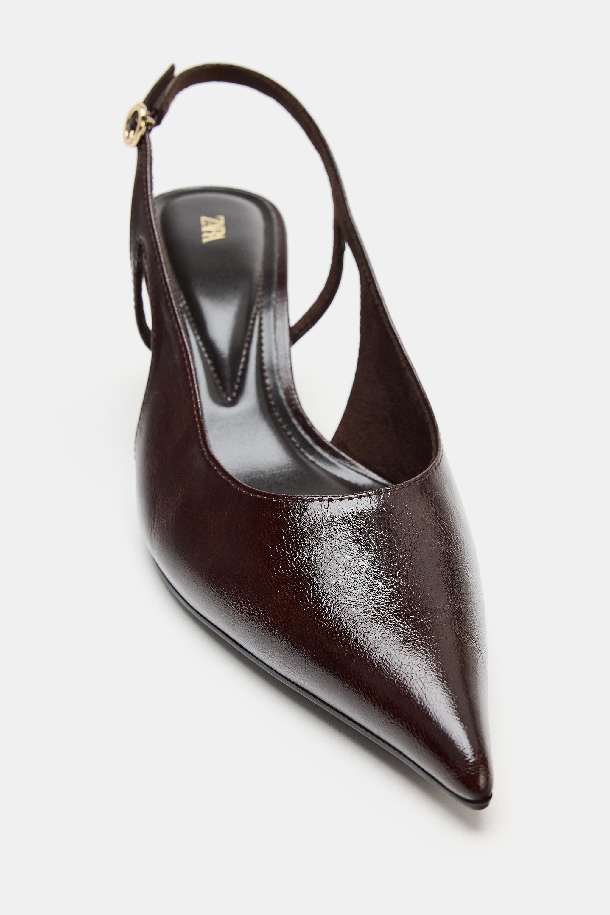 CHAUSSURES OUVERTES À L'ARRIÈRE